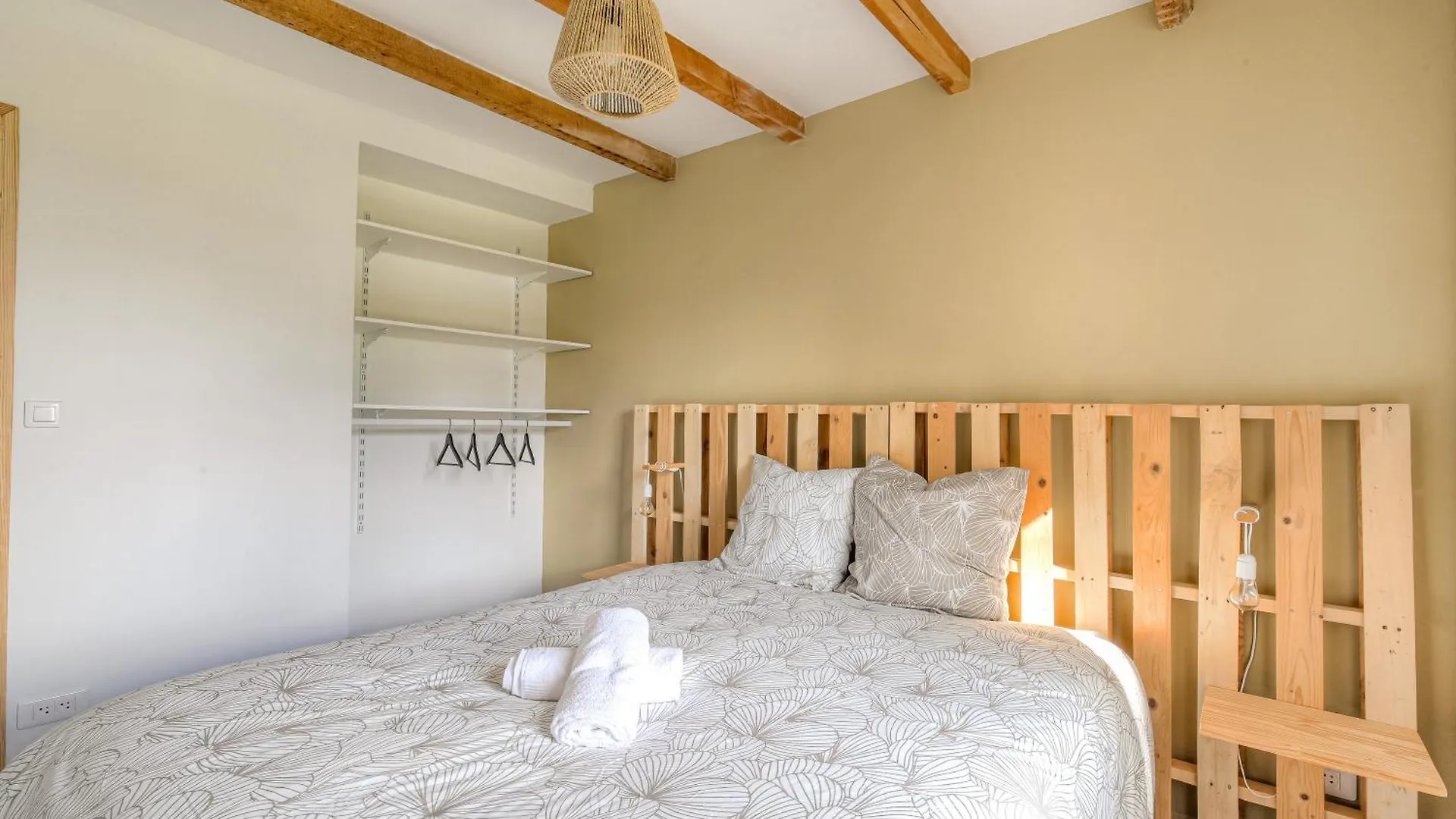 Holiday home New Maison Au Coeur Des Vignes Charentay