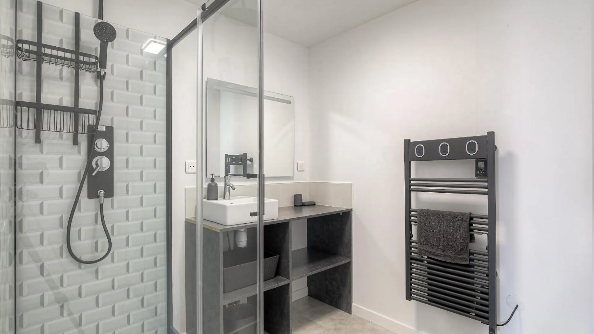 Holiday home New Maison Au Coeur Des Vignes Charentay
