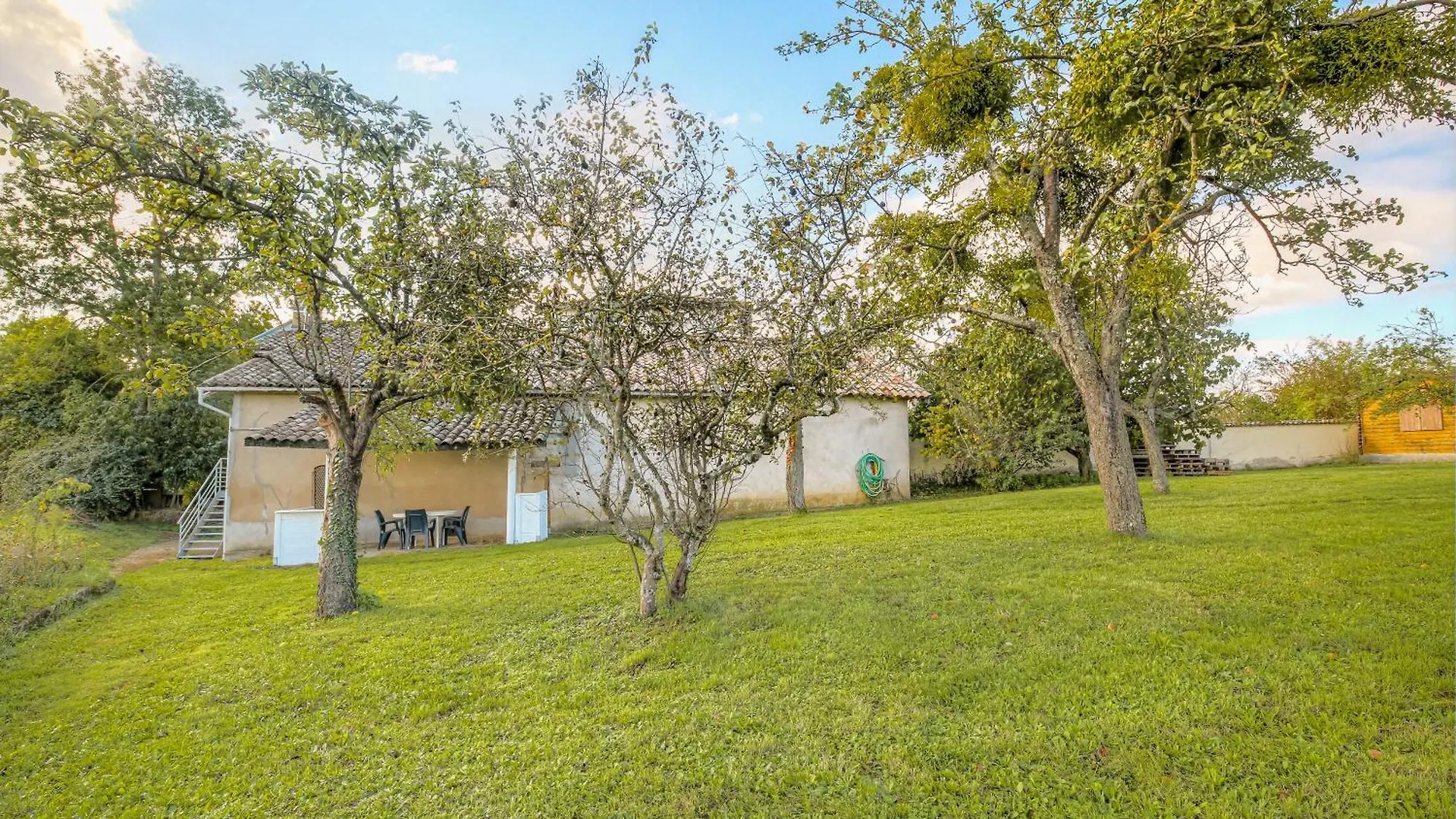 Holiday home New Maison Au Coeur Des Vignes Charentay